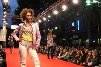 La Moda de Barcelona seduce La Rambla