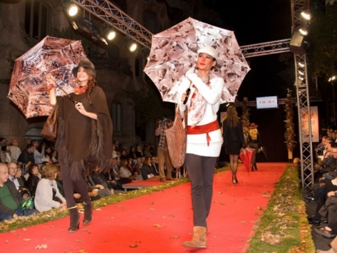 Las pasarelas de moda ocupan las calles de Barcelona