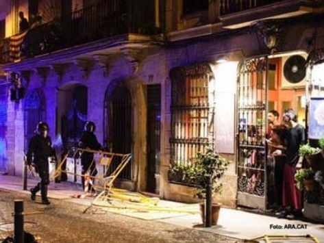 Els comerciants exigeixen respecte a la seva feina i establiments i condemnen els aldarulls a Gràcia