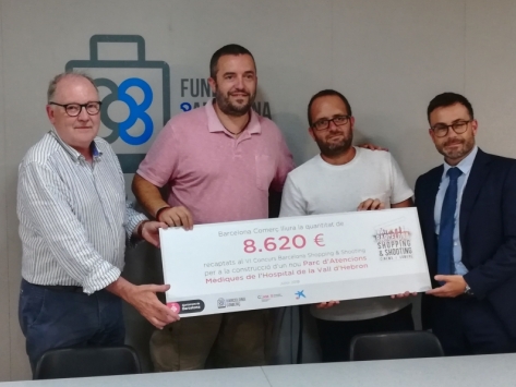 Acto de entrega de la recaptación Shopping&Shooting a la Vall d'Hebron